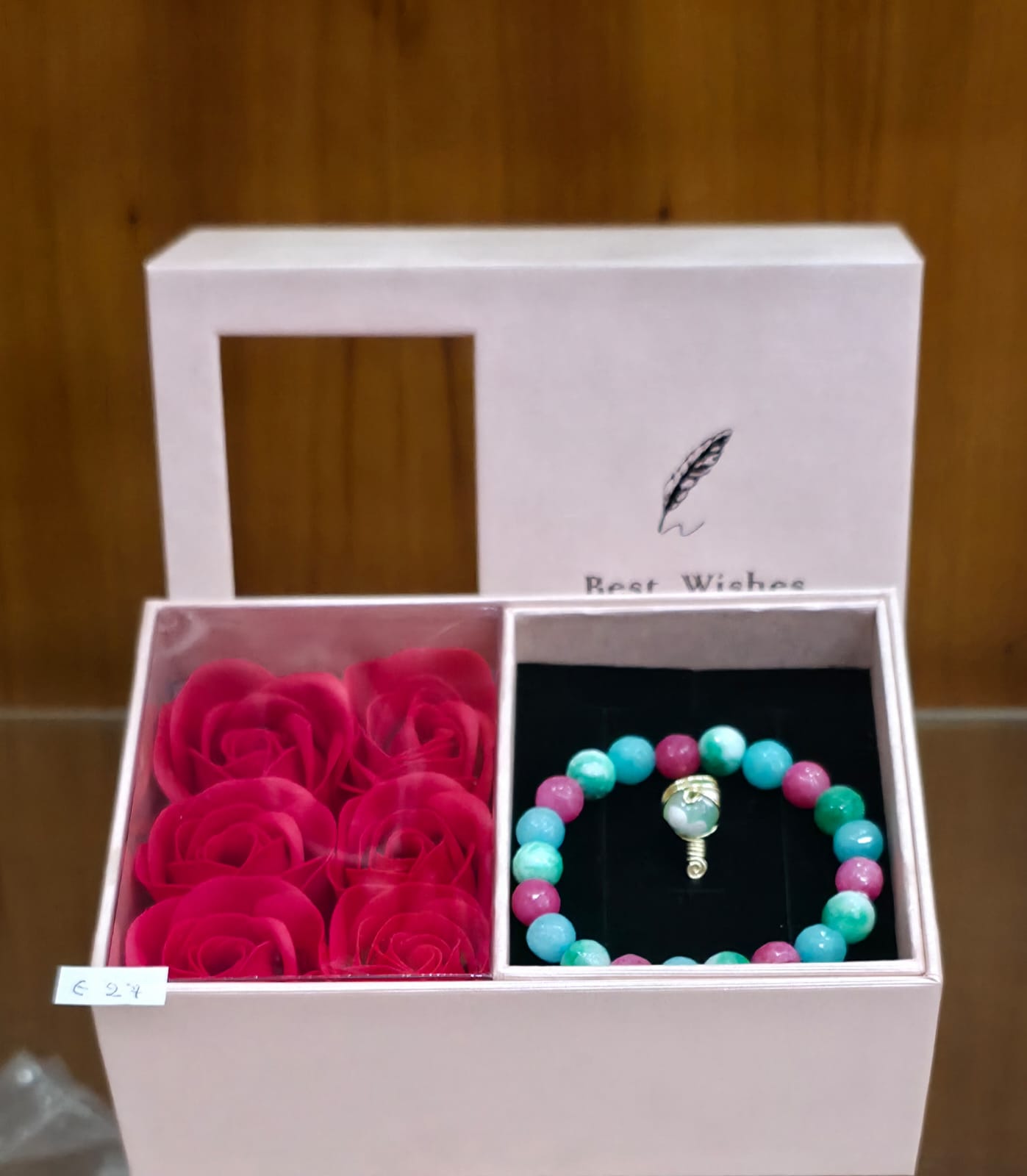 Kit Regalo "Trinità di Giada" - Bracciale Artigianale, Anello in Acciaio e Agata & Rose Decorative